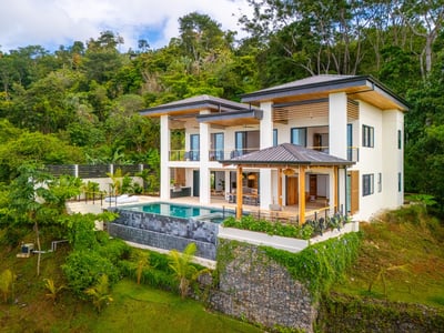 Luxury Villa Photo #2
