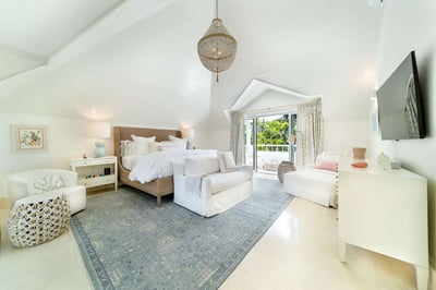 Luxury Villa Photo #21