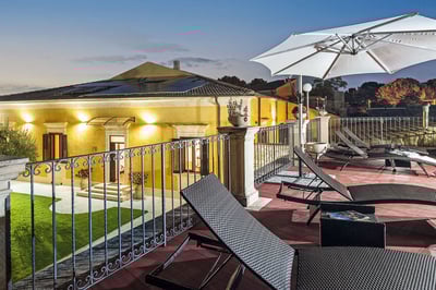 Luxury Villa Photo #2