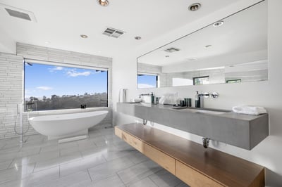Luxury Villa Photo #26