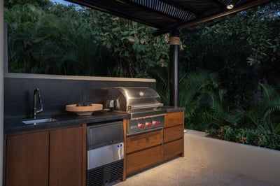 Luxury Villa Photo #4
