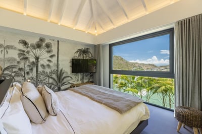 Luxury Villa Photo #14