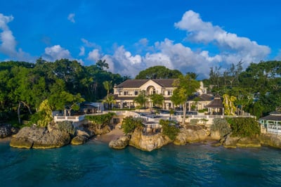 Luxury Villa Photo #45