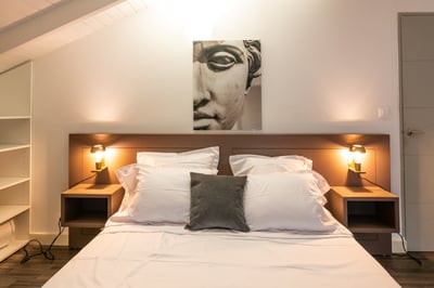 Luxury Villa Photo #35