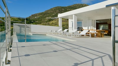 Luxury Villa Photo #2