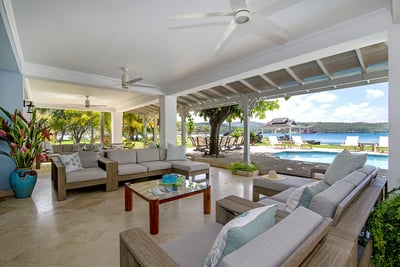 Luxury Villa Photo #9