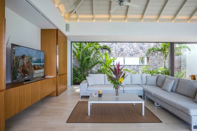 Luxury Villa Photo #15