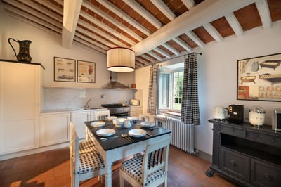 Luxury Villa Photo #27
