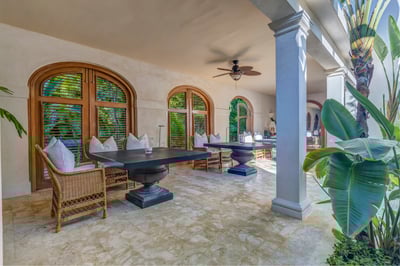 Luxury Villa Photo #13