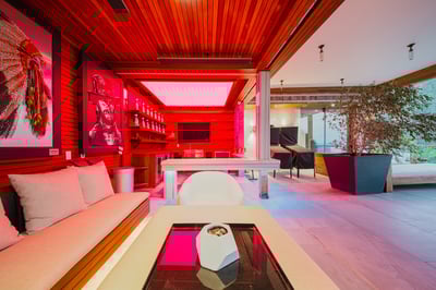 Luxury Villa Photo #17