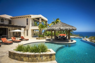 Luxury Villa Photo #6