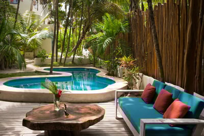 Luxury Villa Photo #3