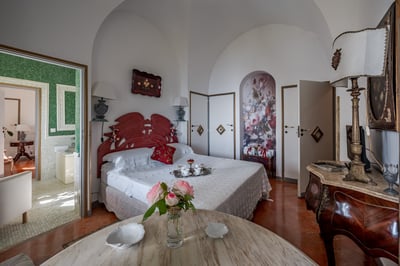 Luxury Villa Photo #29