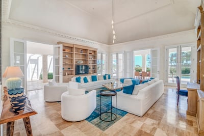 Luxury Villa Photo #12