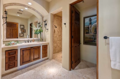 Luxury Villa Photo #33