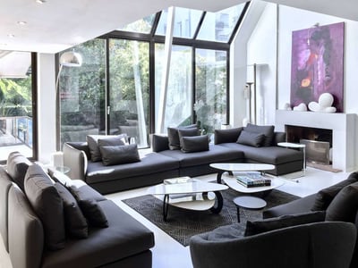 Luxury Villa Photo #3