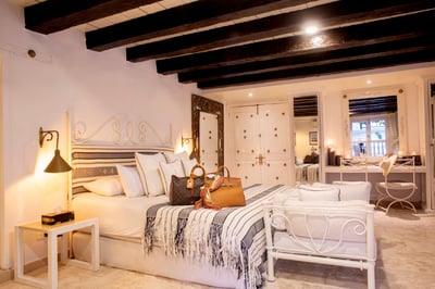 Luxury Villa Photo #42