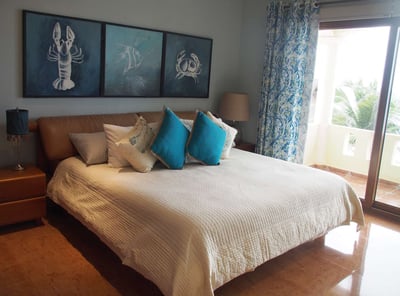 Luxury Villa Photo #23