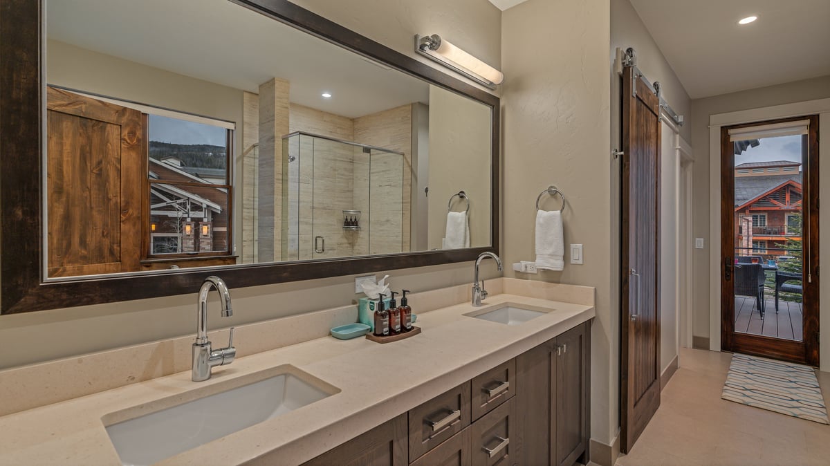 On the Corner at The Shores