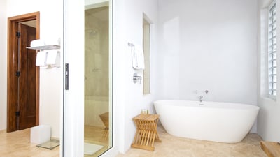 Luxury Villa Photo #6