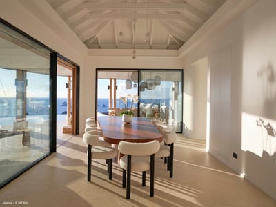 Luxury Villa Photo #24