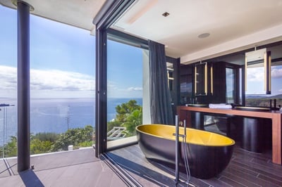 Luxury Villa Photo #23