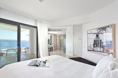 Luxury Villa Photo #35