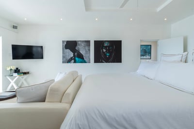 Luxury Villa Photo #30