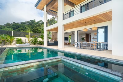 Luxury Villa Photo #11