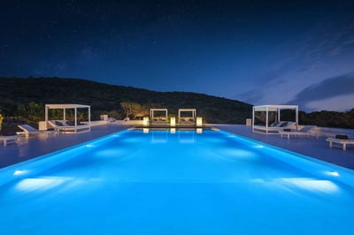 Luxury Villa Photo #5
