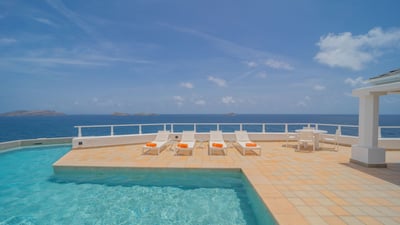 Luxury Villa Photo #6