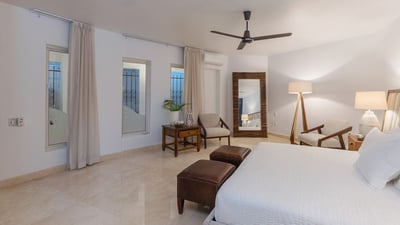 Luxury Villa Photo #51