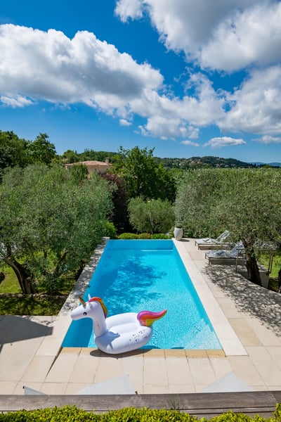 Luxury Villa Photo #9