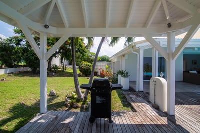 Luxury Villa Photo #17