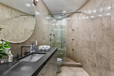 Luxury Villa Photo #41