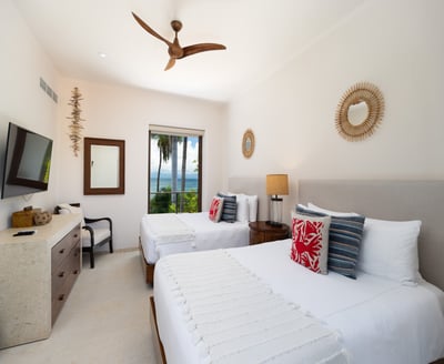Luxury Villa Photo #48