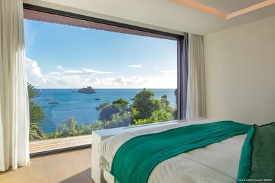 Luxury Villa Photo #28