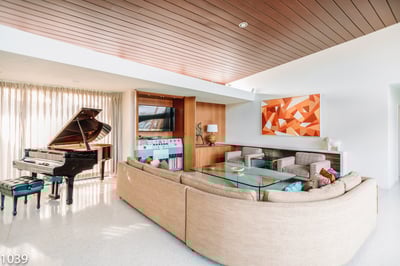 Luxury Villa Photo #13