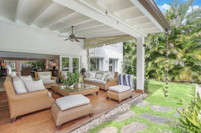Luxury Villa Photo #6