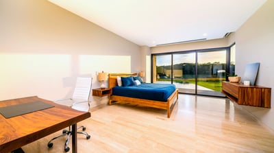 Luxury Villa Photo #15