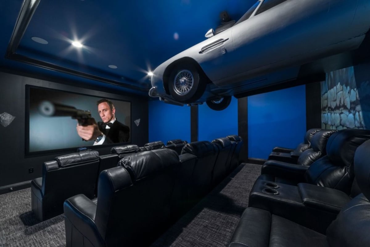 Hero's Hideout Mansion