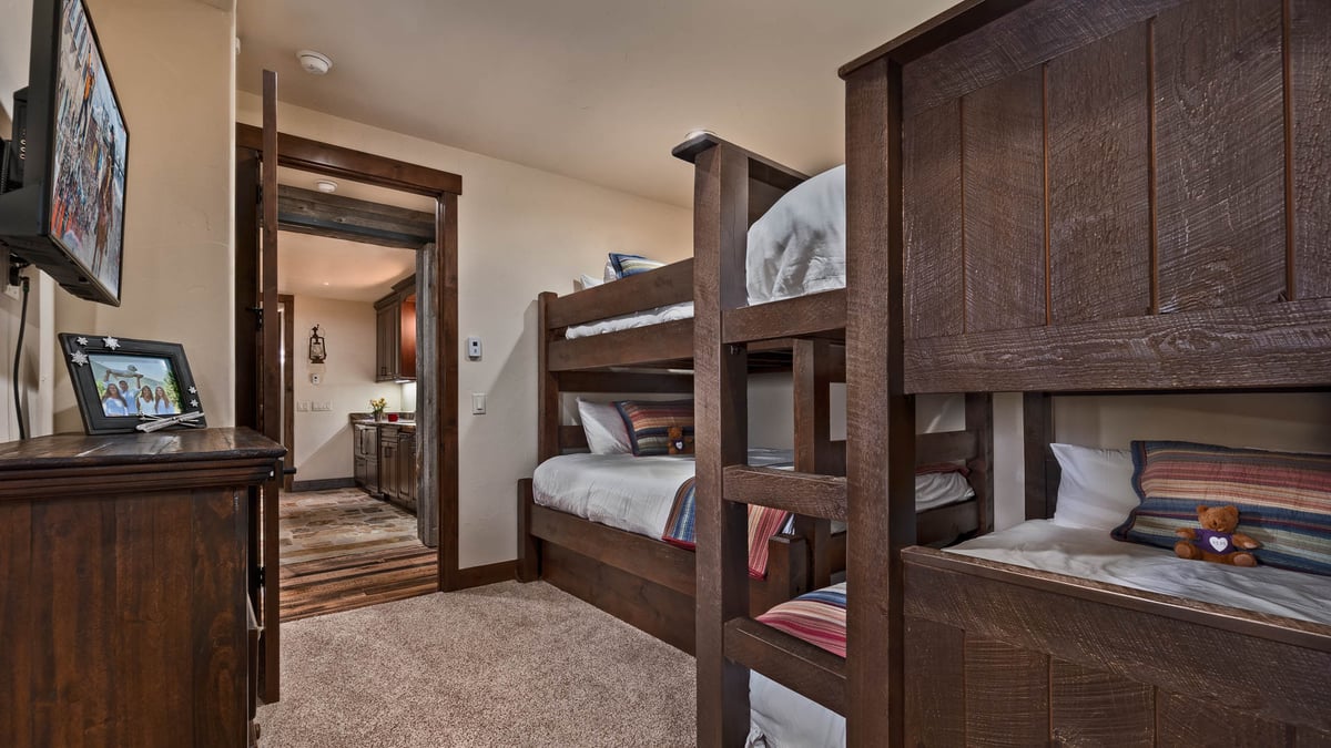 Appaloosa Mountain Lodge