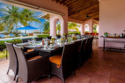 Luxury Villa Photo #12