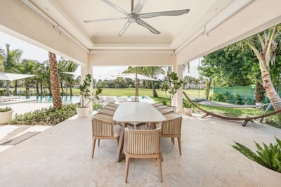 Luxury Villa Photo #14