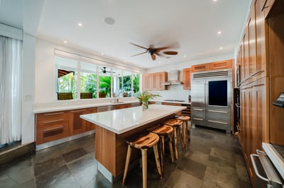 Luxury Villa Photo #13