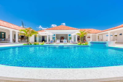 Les Terres Basses,Villa Carisa