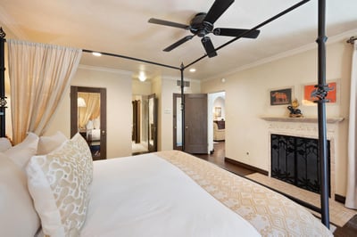 Luxury Villa Photo #30