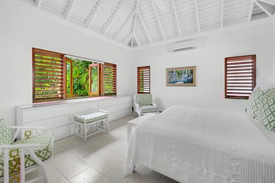 Luxury Villa Photo #11