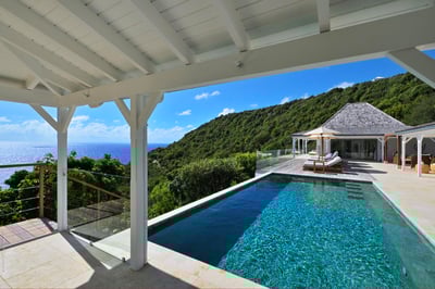 Luxury Villa Photo #6
