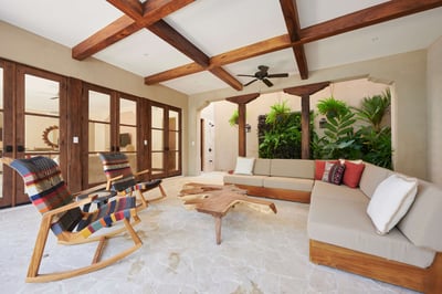Luxury Villa Photo #5